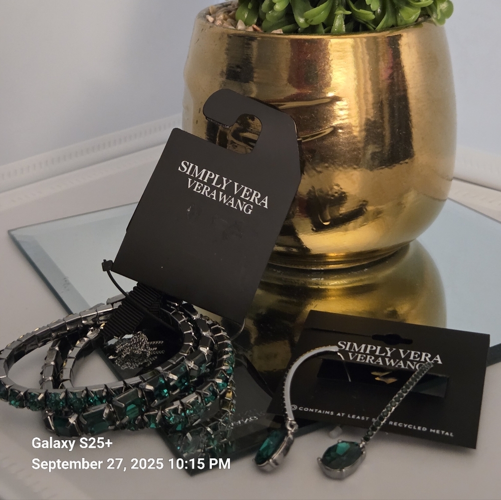 Simply Vera Vera Wang Teal and Silver Bracelet Set